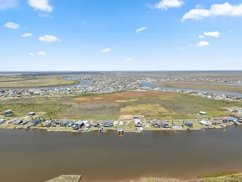 Lot 92 Private Road 675 Sargent TX 77414