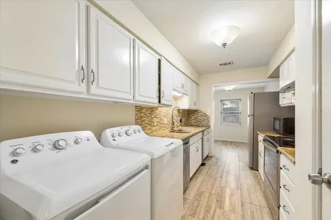 1349 Country Place Drive 103 Houston TX 77079