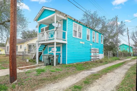 5127 Bernardo De Galvez Galveston TX 77551
