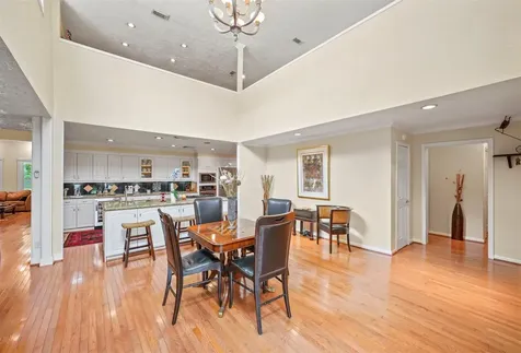 1327 Ashland Street Houston TX 77008