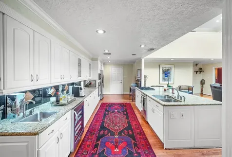 1327 Ashland Street Houston TX 77008