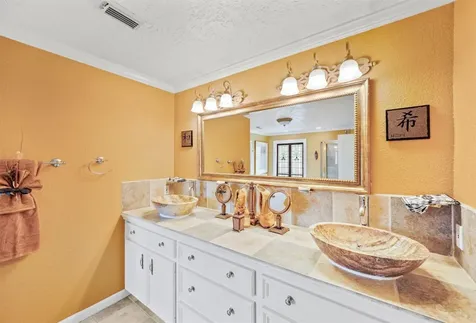 1327 Ashland Street Houston TX 77008