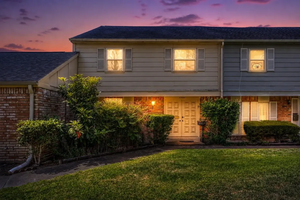 10831 Sandpiper Drive 188 Houston TX 77096