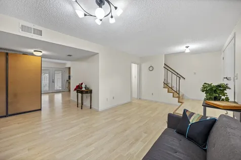 10831 Sandpiper Drive 188 Houston TX 77096