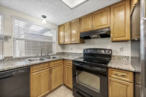 10831 Sandpiper Drive 188 Houston TX 77096