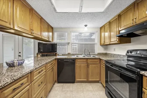 10831 Sandpiper Drive 188 Houston TX 77096