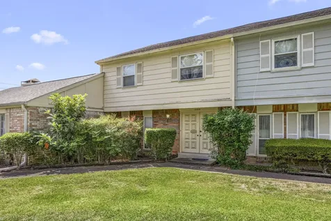 10831 Sandpiper Drive 188 Houston TX 77096