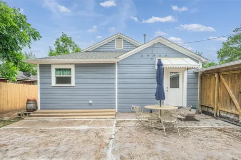 1103 Thiel Street Brenham TX 77833