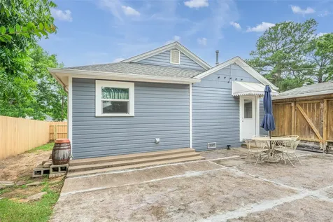 1103 Thiel Street Brenham TX 77833
