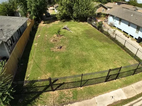 2511 Jones Street Houston TX 77026