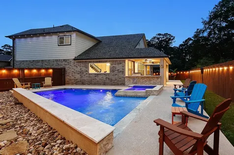 2111 Woodland Elm Lane Conroe TX 77384