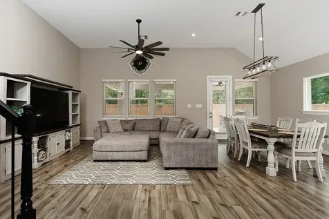 2111 Woodland Elm Lane Conroe TX 77384