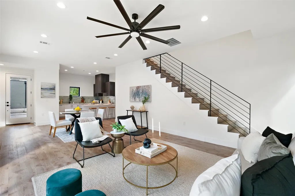4407 Merle Drive B Austin TX 78745