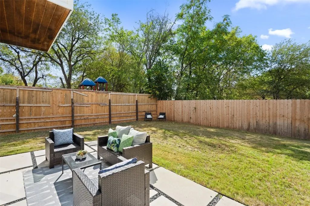 4407 Merle Drive B Austin TX 78745