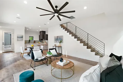 4407 Merle Drive B Austin TX 78745