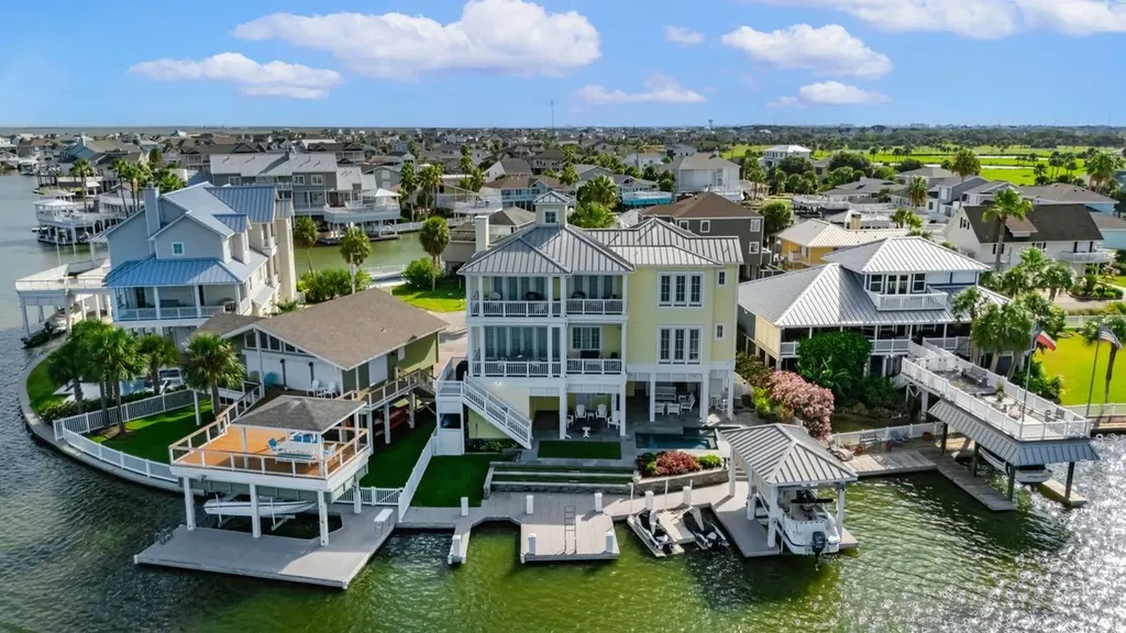 3509 Petite Circle Galveston TX 77554