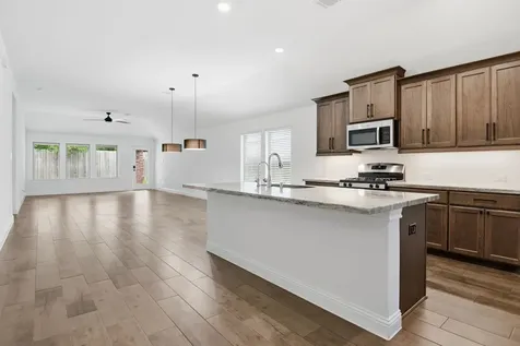 21823 Rose Maris Lane Tomball TX 77377