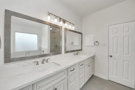 7925 Diamond Oak Drive Texas City TX 77591
