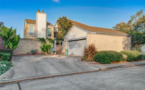 16707 Fernwood Way Houston TX 77058