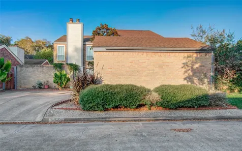 16707 Fernwood Way Houston TX 77058