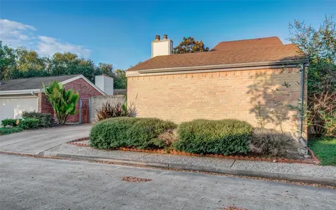 16707 Fernwood Way Houston TX 77058