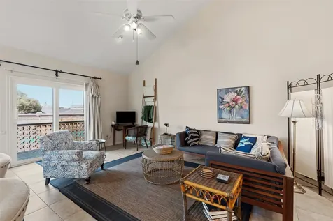 3100 75th Street 13 Galveston TX 77551