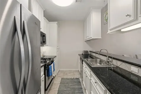 3100 75th Street 13 Galveston TX 77551
