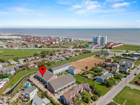 3100 75th Street 13 Galveston TX 77551