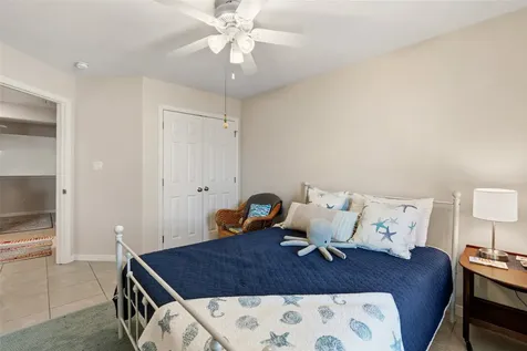 3100 75th Street 13 Galveston TX 77551