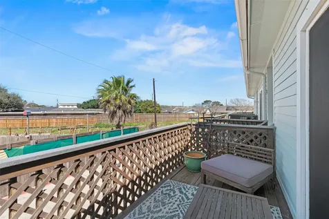3100 75th Street 13 Galveston TX 77551