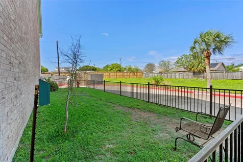 3100 75th Street 13 Galveston TX 77551