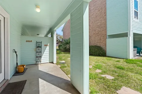 3100 75th Street 13 Galveston TX 77551
