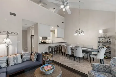 3100 75th Street 13 Galveston TX 77551