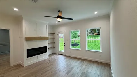 110 Cove Place Court Conroe TX 77356
