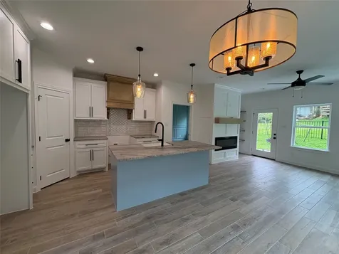 110 Cove Place Court Conroe TX 77356