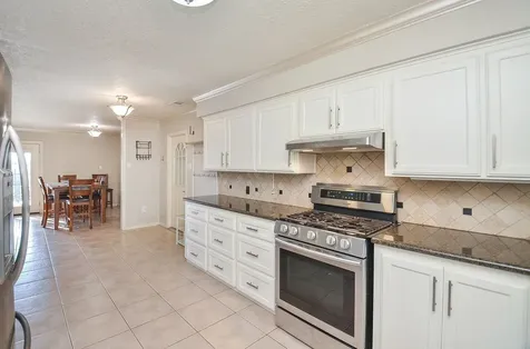 2624 Del Monte Avenue Bay City TX 77414