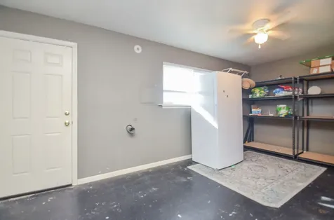 2624 Del Monte Avenue Bay City TX 77414