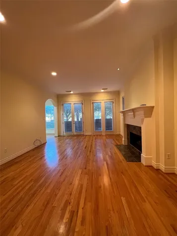 1929 Woodbury Street Houston TX 77030
