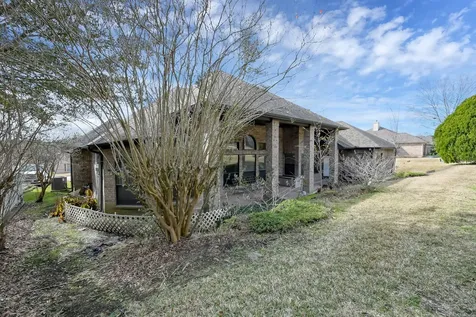135 April Waters Drive N Montgomery TX 77356