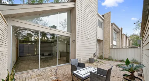 2129 Lake Village Drive Houston TX 77339