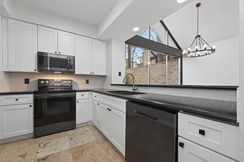 2129 Lake Village Drive Houston TX 77339