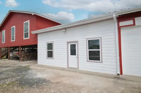2002 W Airline County Road 55 Rosharon TX 77583