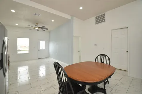 2002 W Airline County Road 55 Rosharon TX 77583