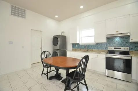 2002 W Airline County Road 55 Rosharon TX 77583