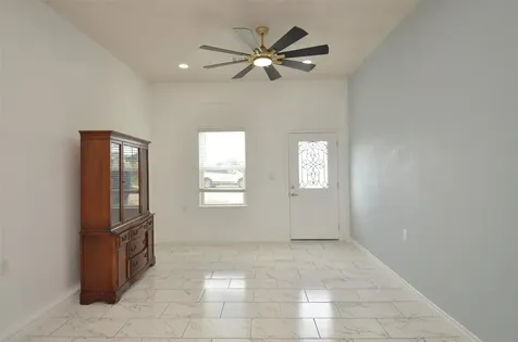 2002 W Airline County Road 55 Rosharon TX 77583