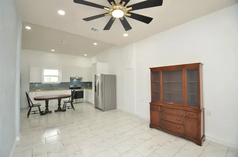 2002 W Airline County Road 55 Rosharon TX 77583