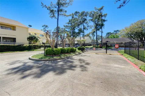 14515 Wunderlich Drive 1602 Houston TX 77069