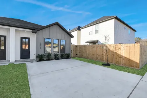 3907 Maggie Street Houston TX 77051