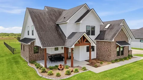 523 Dayspring Victoria TX 77904