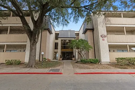 8517 Hearth Drive 36 Houston TX 77054